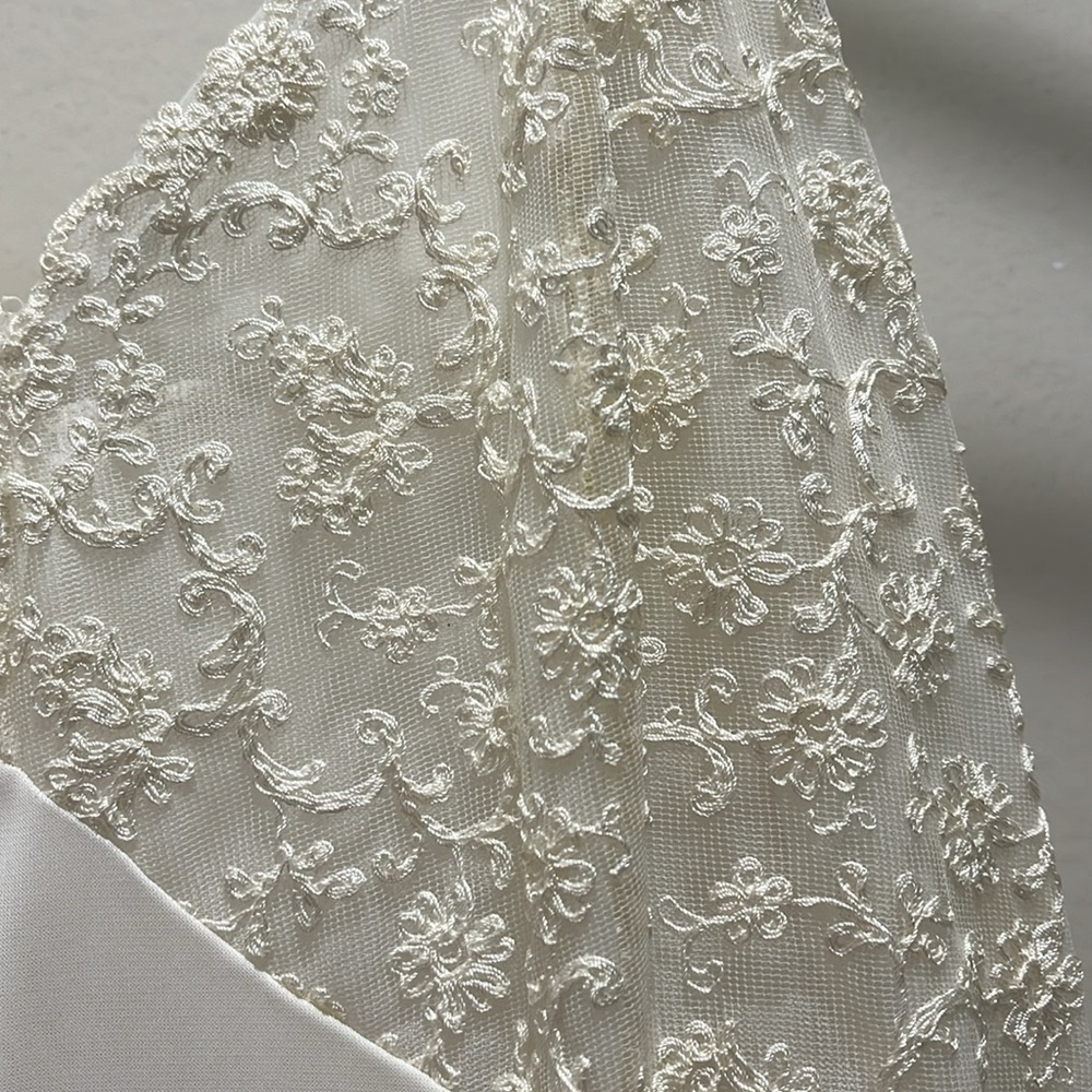 Vintage Ivory Slip - Picture 3 of 12